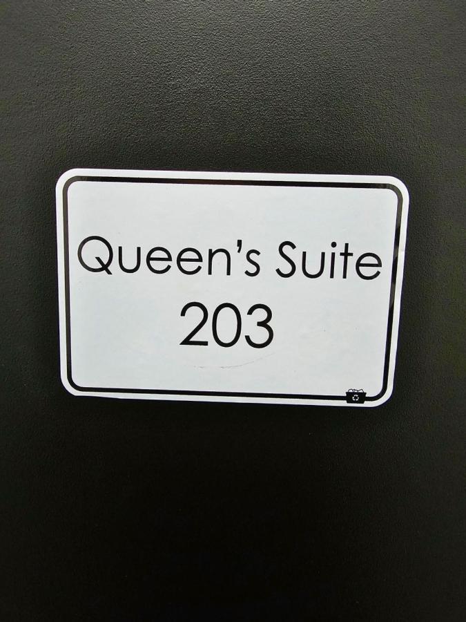 Skyline Queen'S Suites 203 Swansea Exterior foto